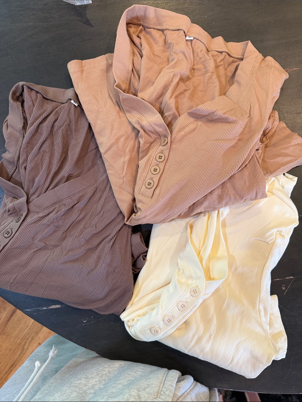 Women’s Ribbed Long Sleeve Henley Top - Brown, Mauve, Cream
